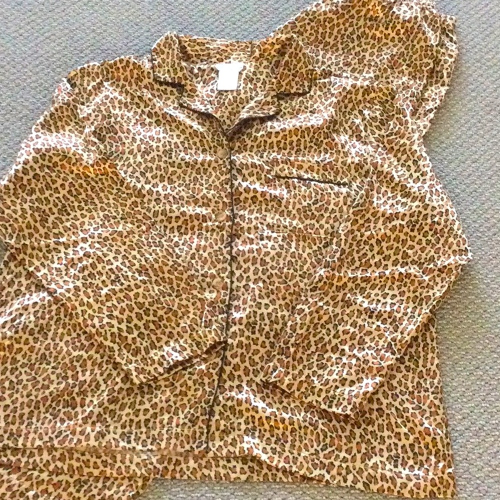 2 Piece Leopard Print Silky Pajama Set